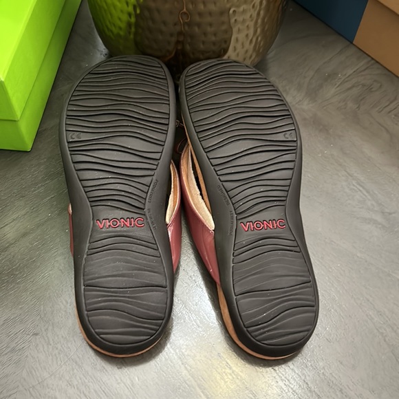 Vionic Women's Bella II Toe Post Sandal - Picture 3 of 10